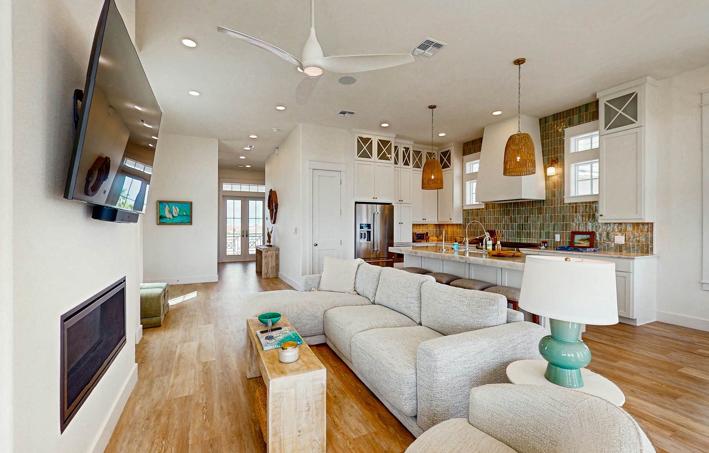 264 Sunrise Avenue | Photo 2