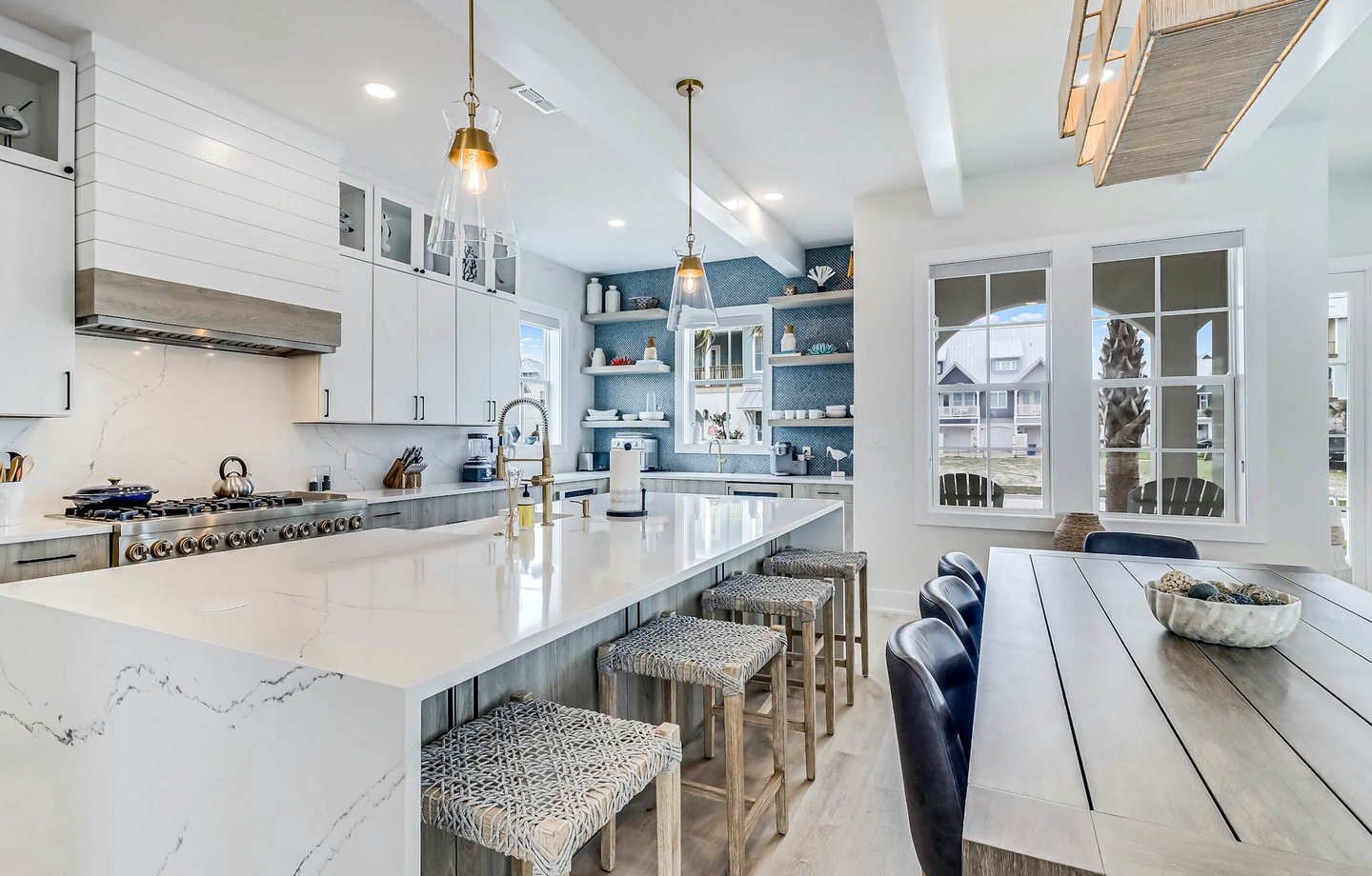 127 Sweetbay Street | Photo 1