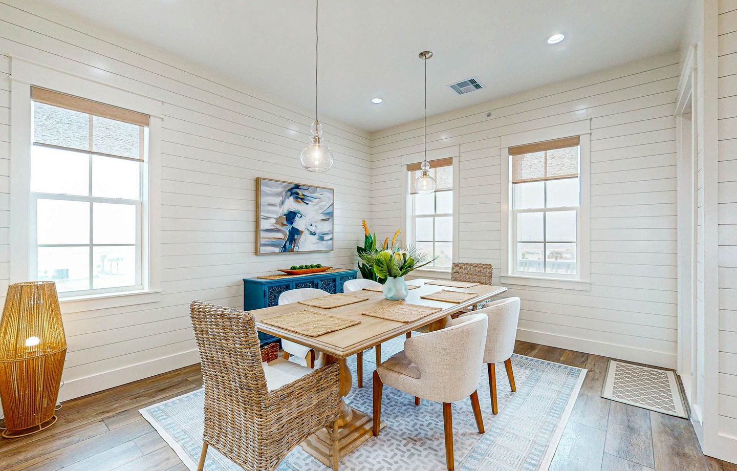 254 Sunrise Avenue | Photo 5