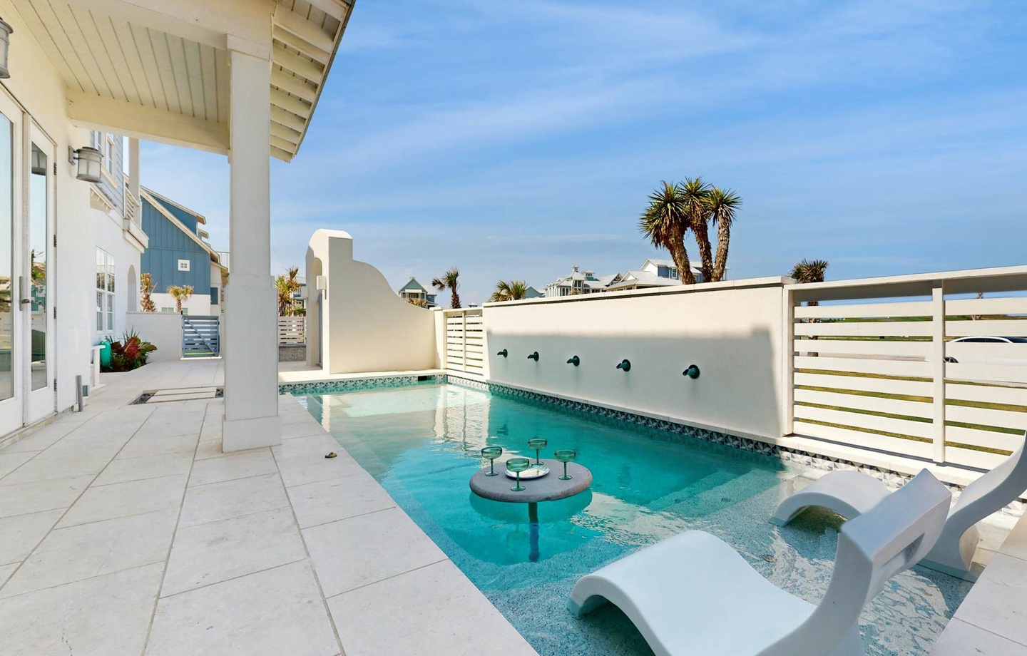 218 Sunrise Avenue | Photo 4