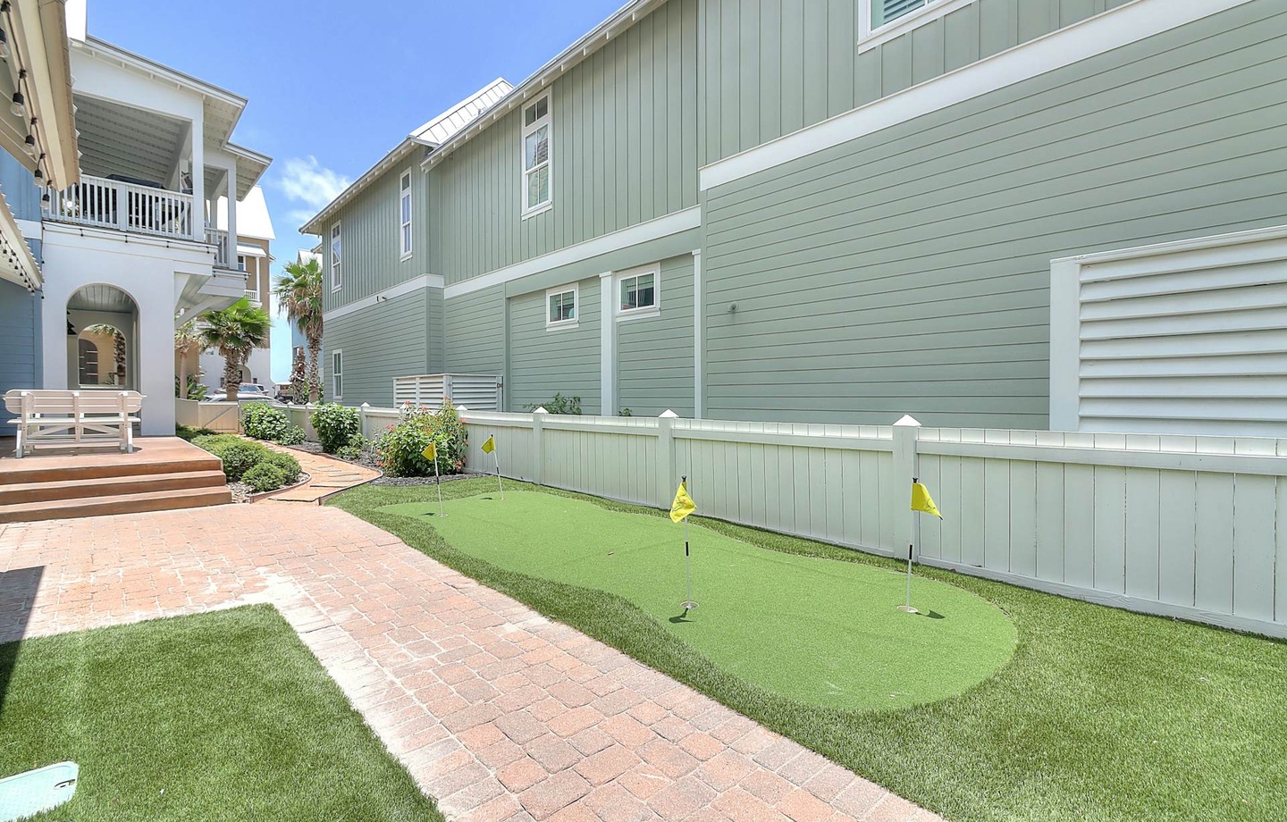 137 Sunrise Avenue | Photo 1