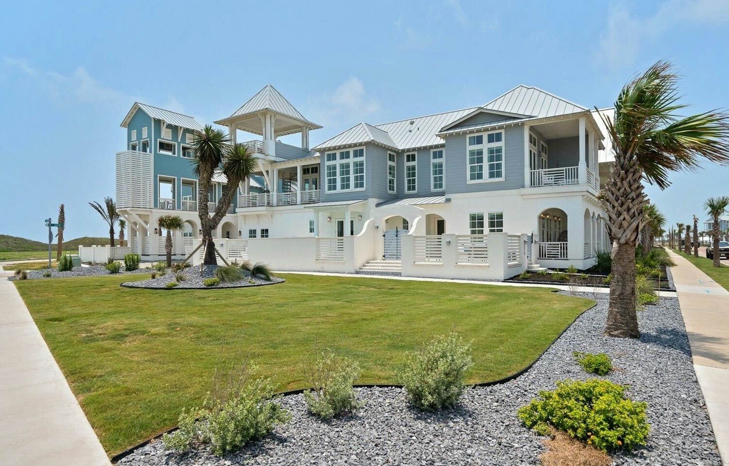 218 Sunrise Avenue