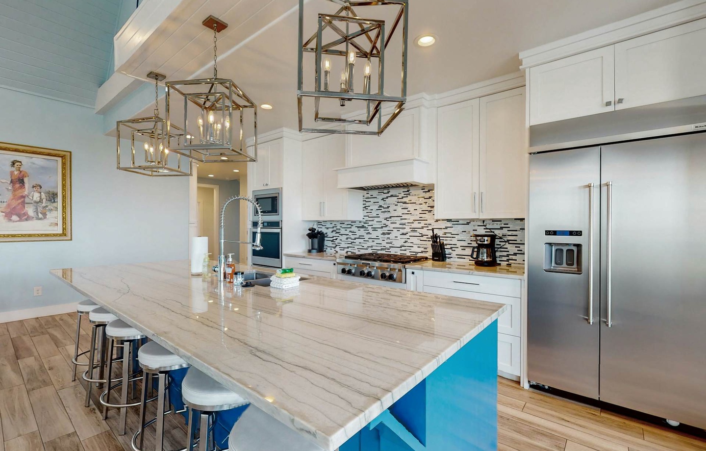 144 Sunrise Avenue | Photo 1