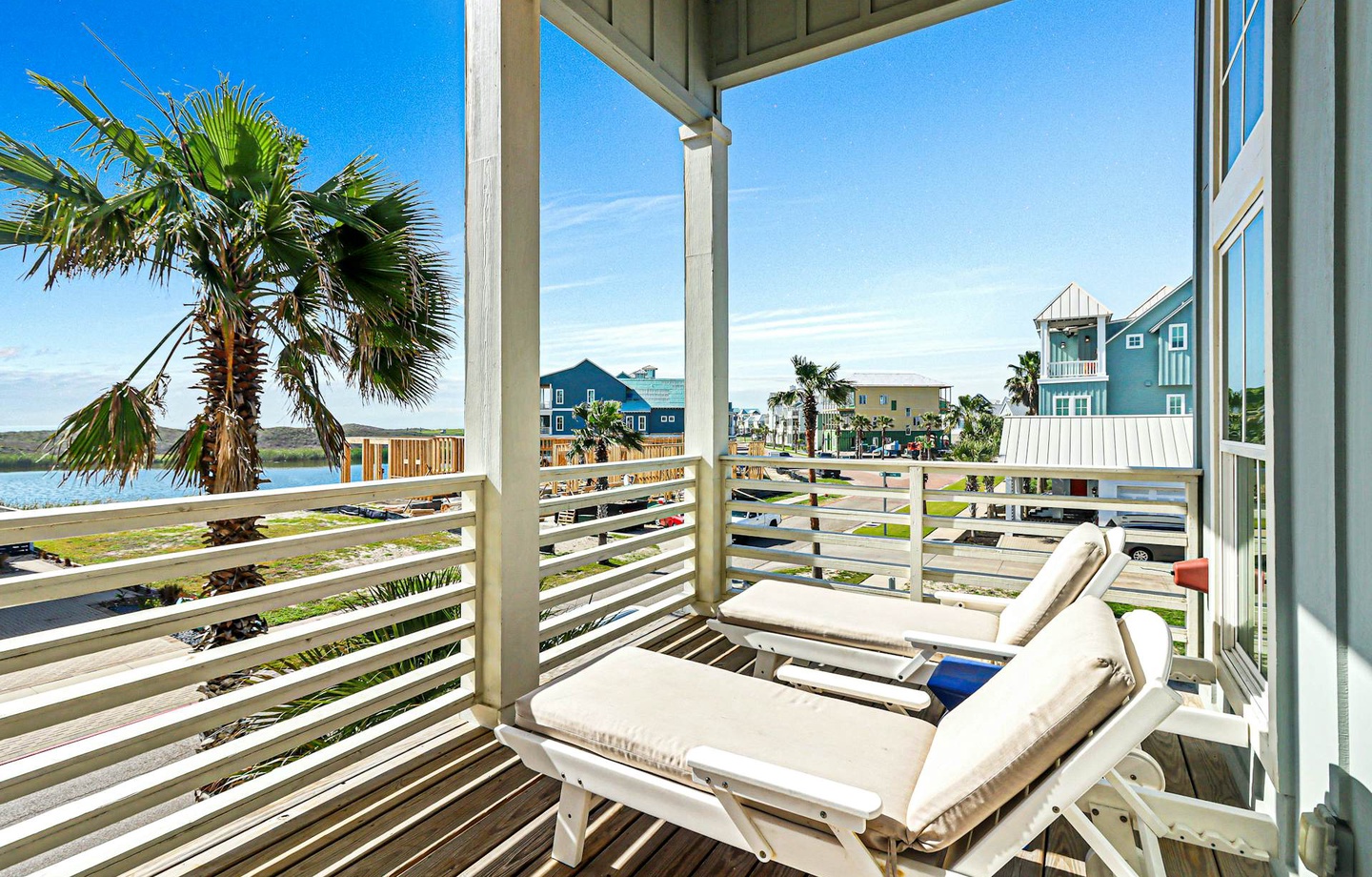 149 Sunrise Avenue | Photo 4