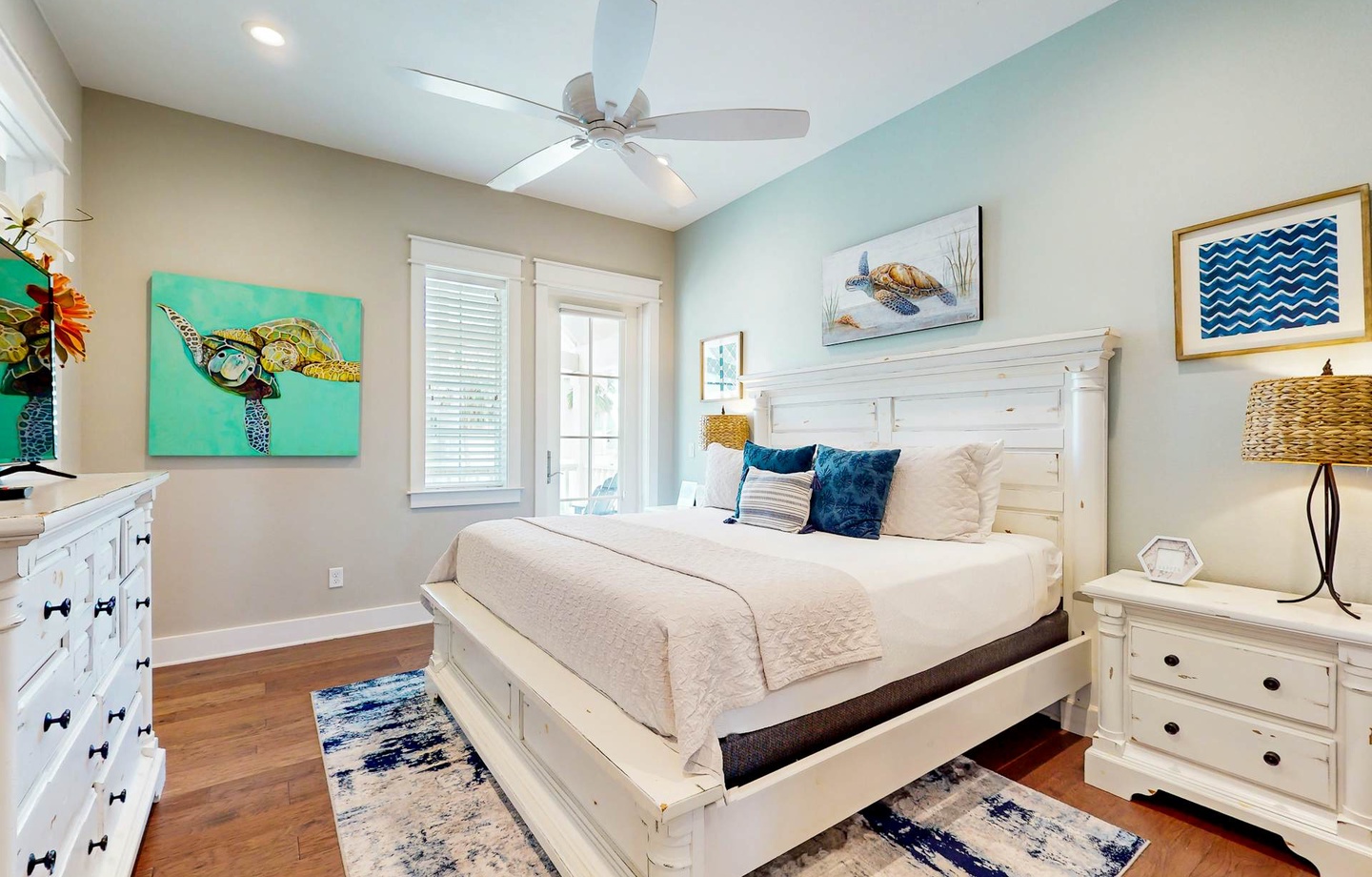 160 Sunset Avenue | Photo 2