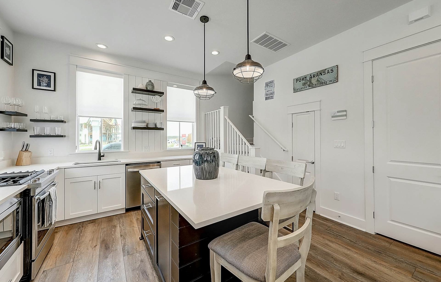 214 Sunset Avenue Casita 1 | Photo 2