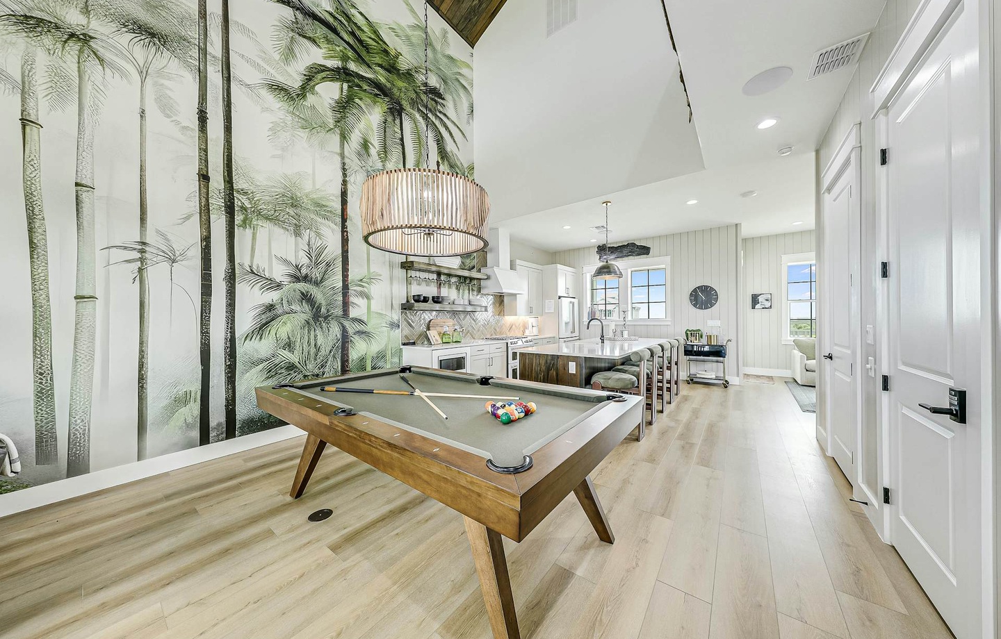 244 Sunrise Avenue