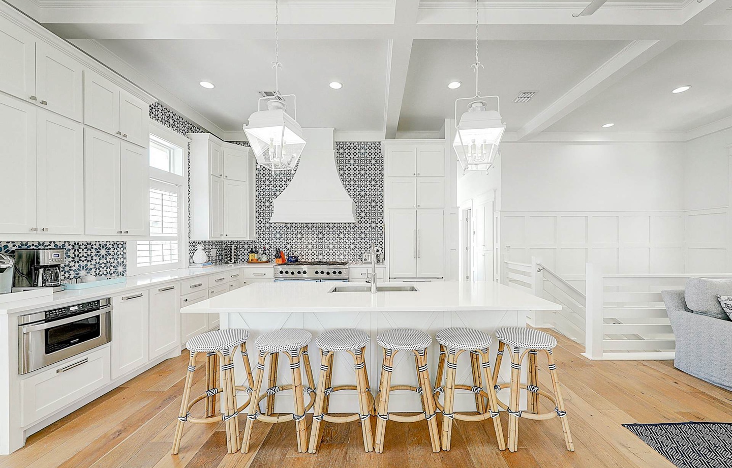 141 Sunrise Avenue | Photo 1