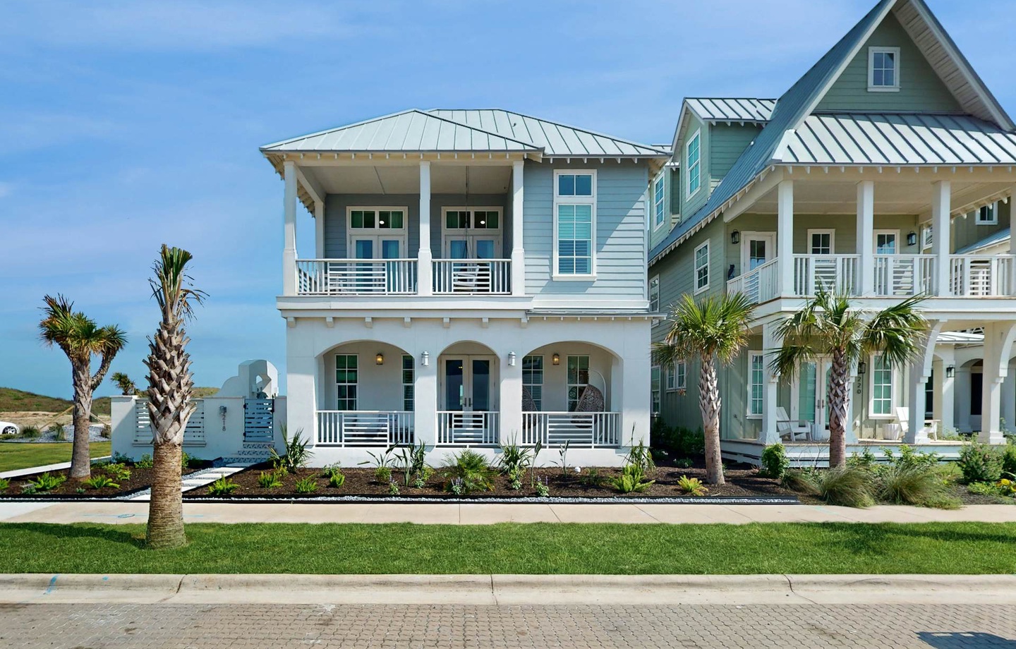 218 Sunrise Avenue | Photo 2