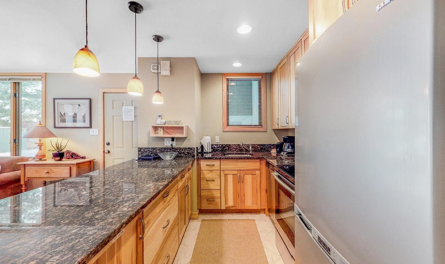 Tam 33 Kitchen