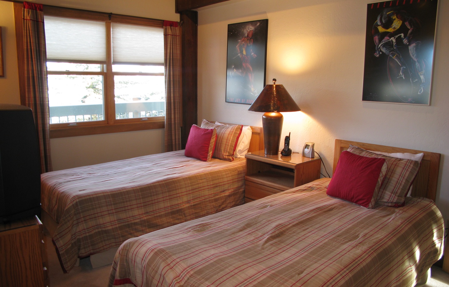 Bedroom with Two Twin Beds