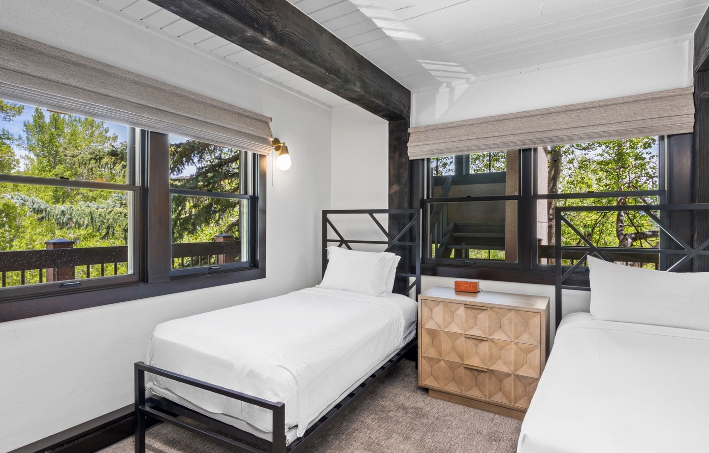 Bedroom with Two Twin Beds