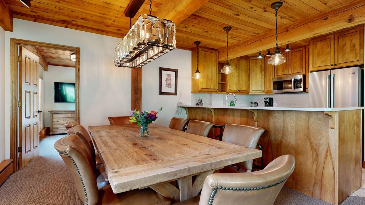 Spacious Dining Area