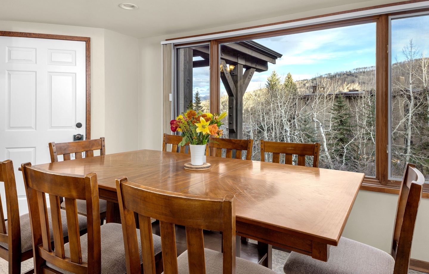 Dining with Mountain View