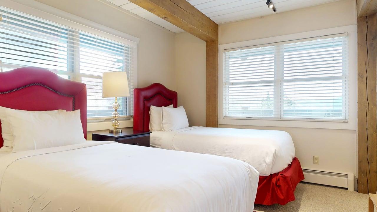 Bedroom with Two Twin Beds