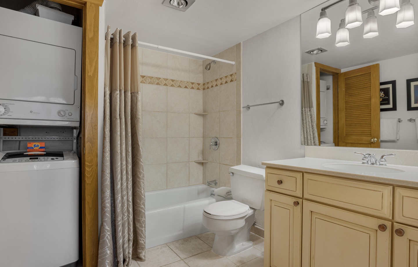 Primary Bathroom with Laundry