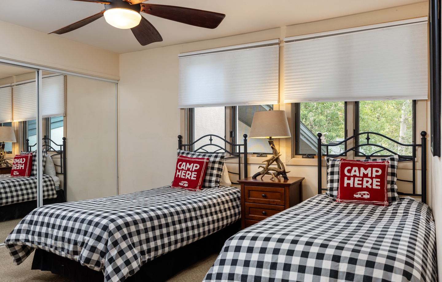 Bedroom with Two Twin Beds