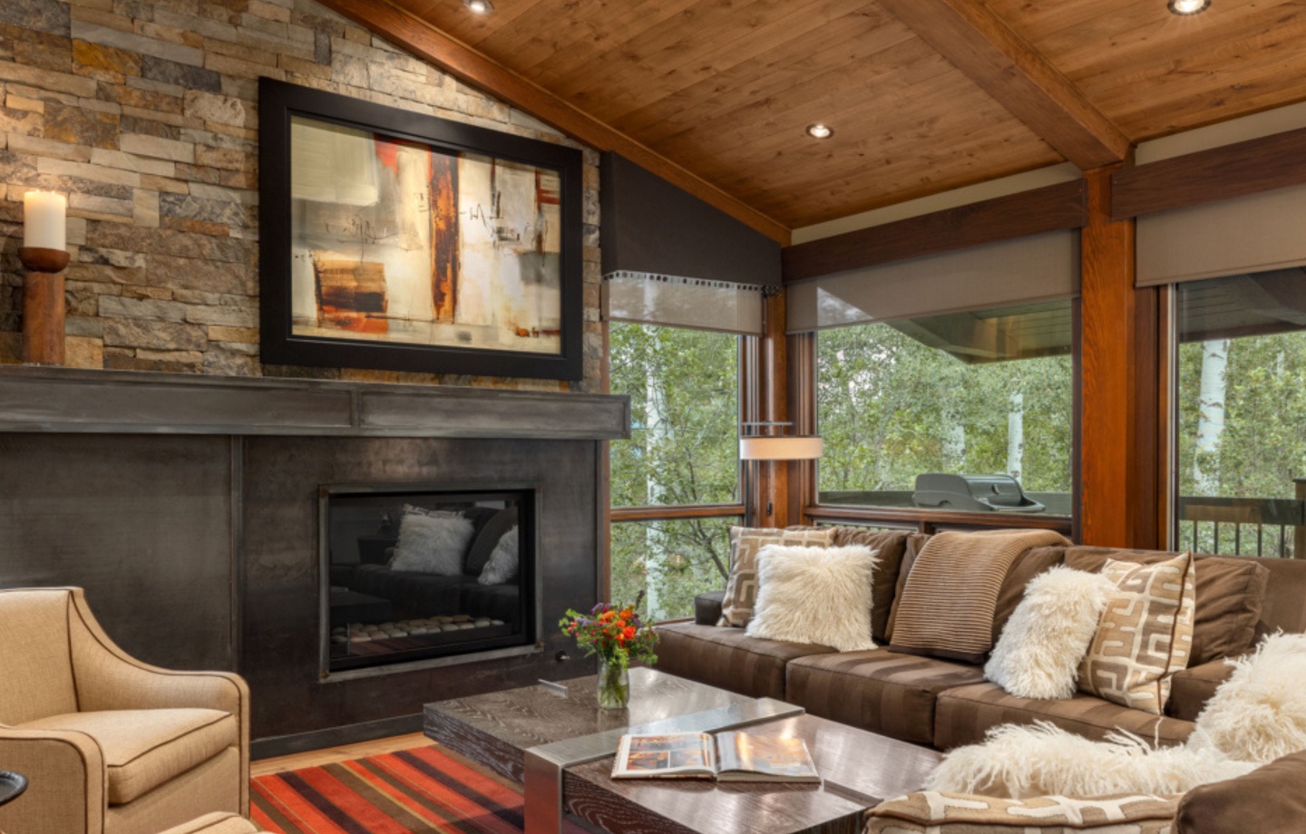 Leaf 103 - Family Living Room