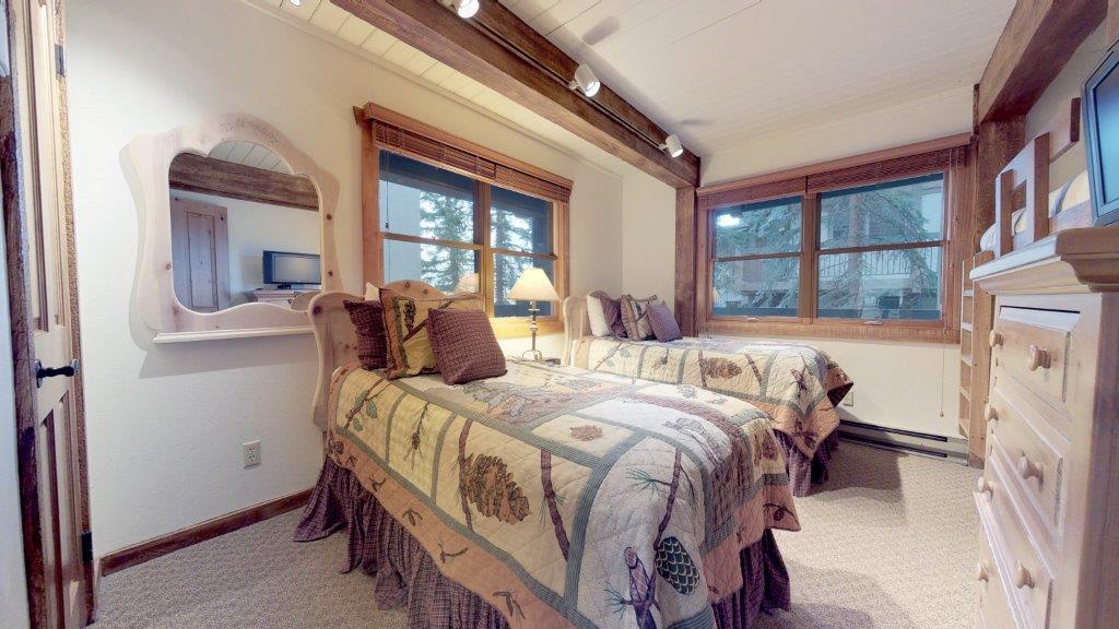 Bedroom with Two Twins and Bunk Bed
