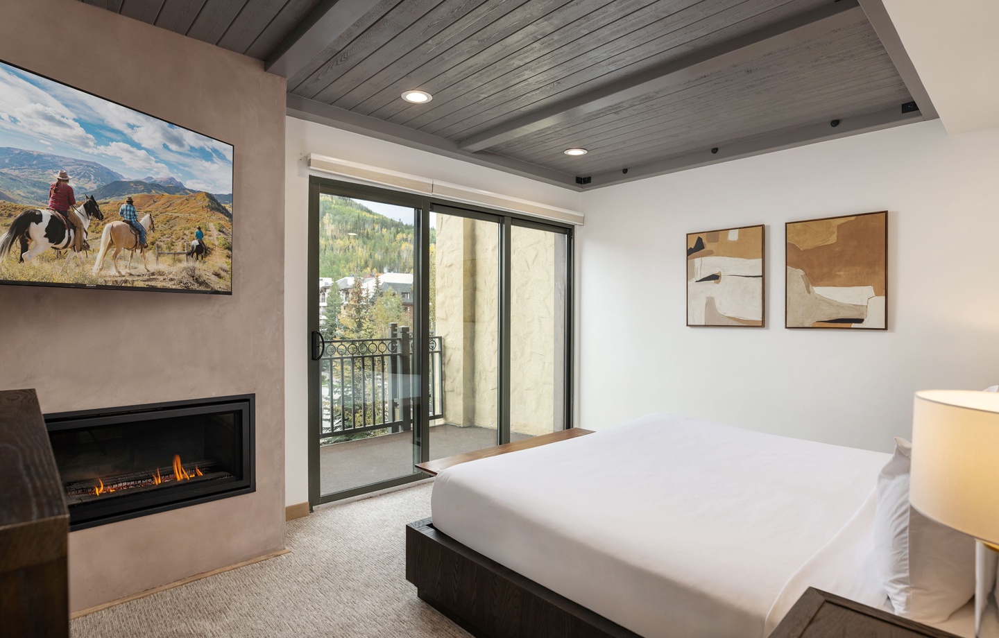 Landmark 218 | Photo 2