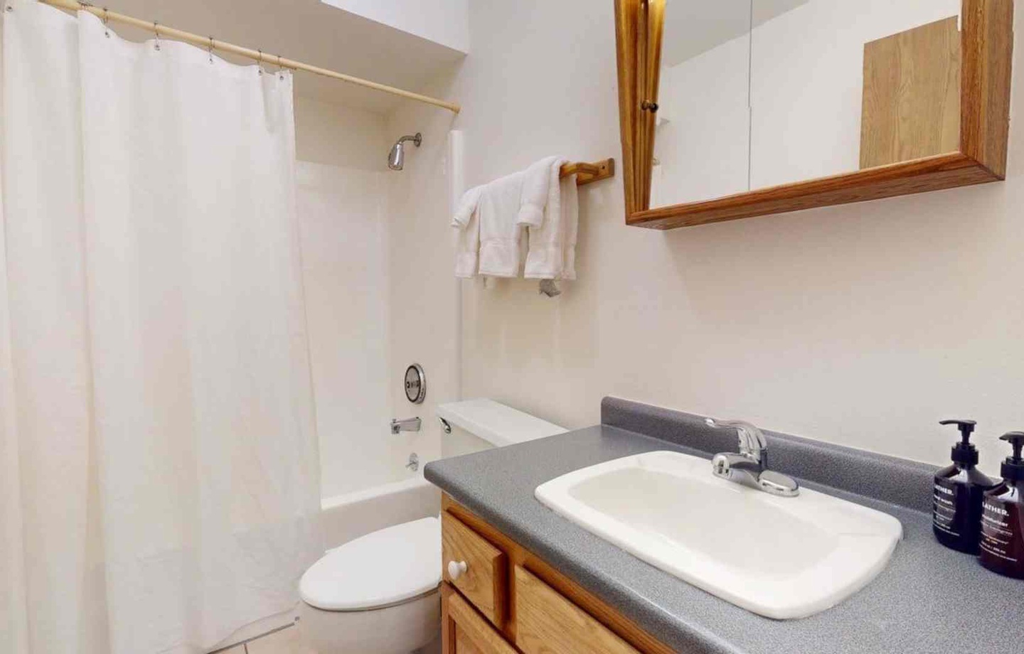 Guest Room Bath