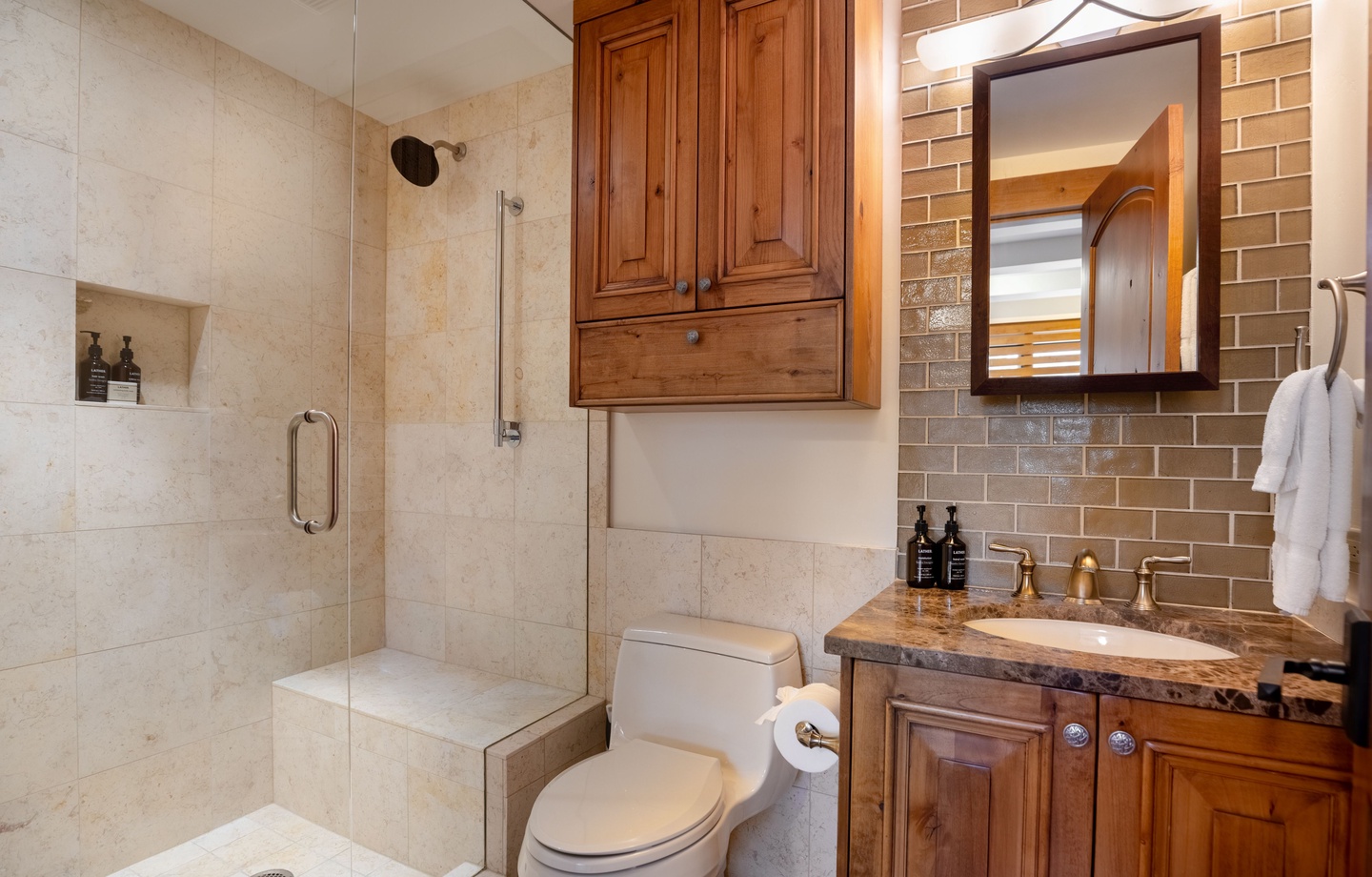 Landmark 306 | Photo 4