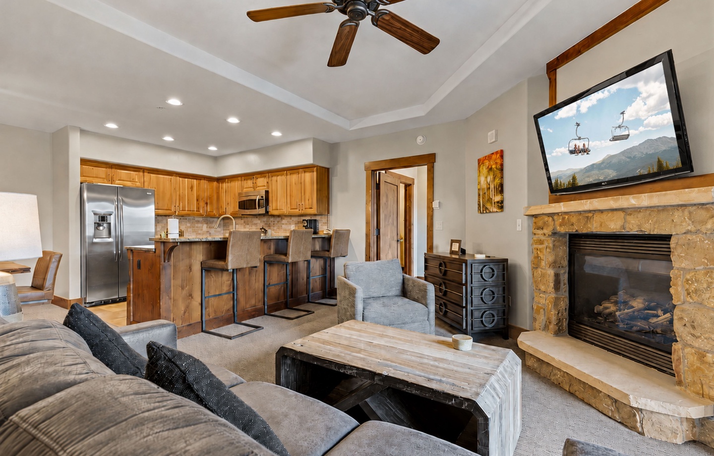Crystal Peak Lodge 7204