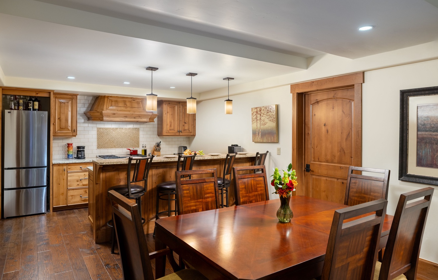 Landmark 306 | Photo 3