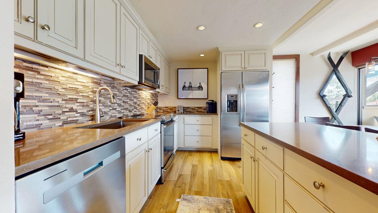 Spacious Kitchen