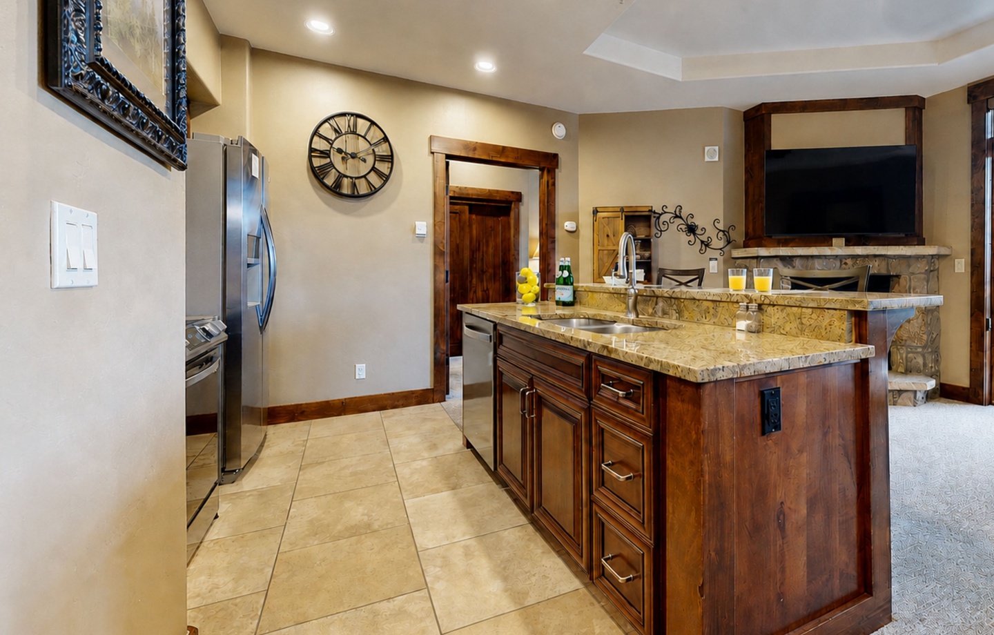 Crystal Peak Lodge 7006