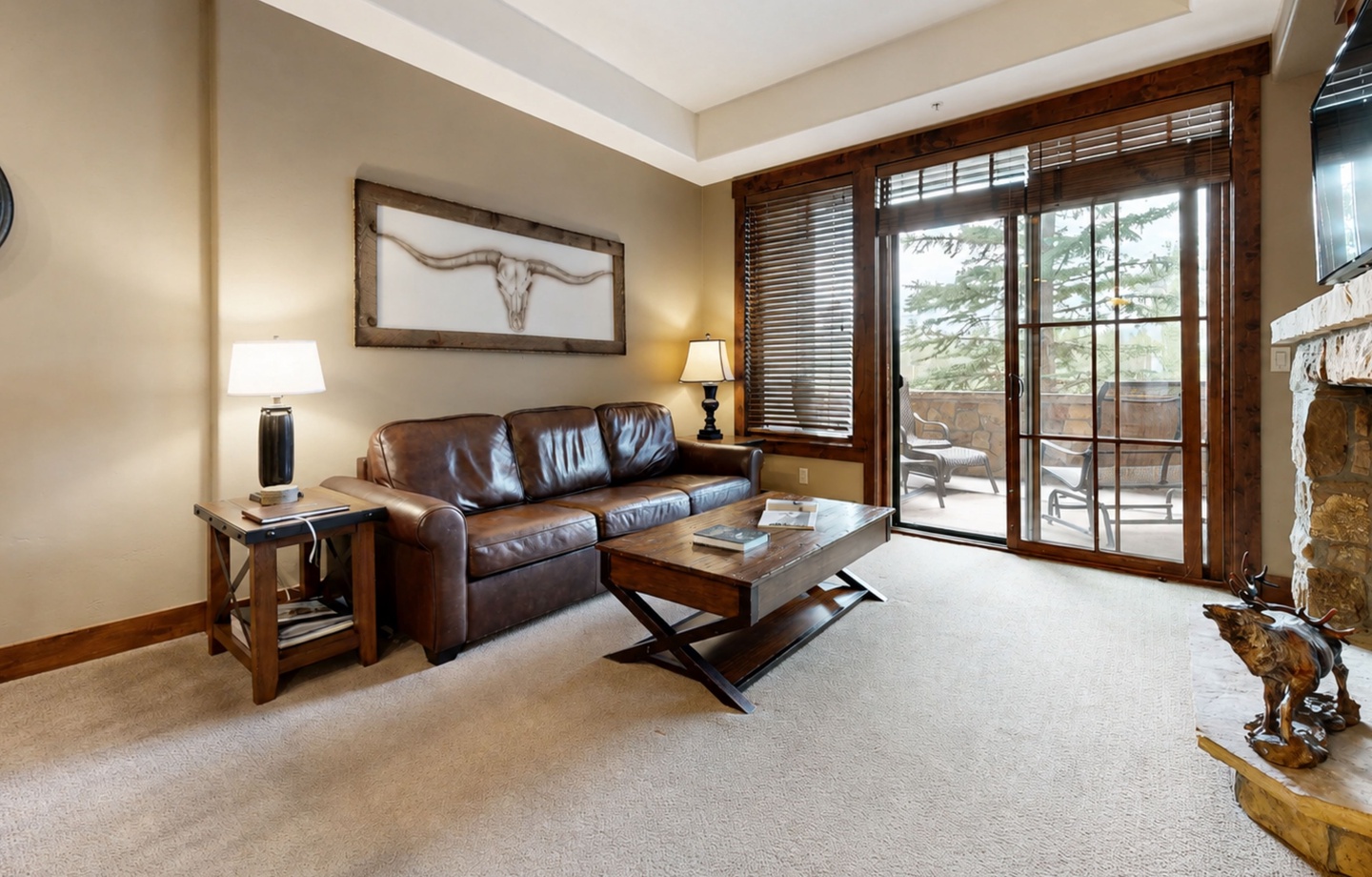 7008 Living Room