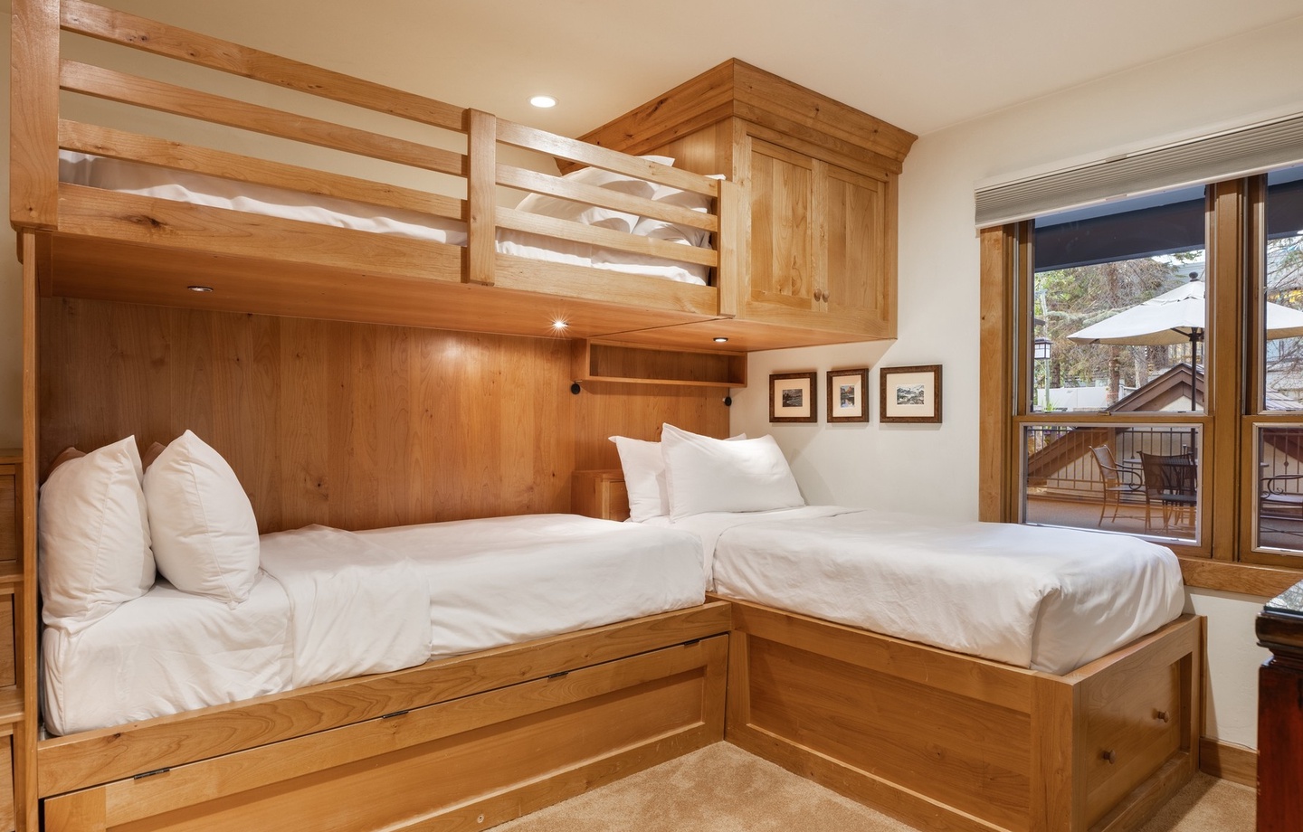 Bedrooom with Bunk