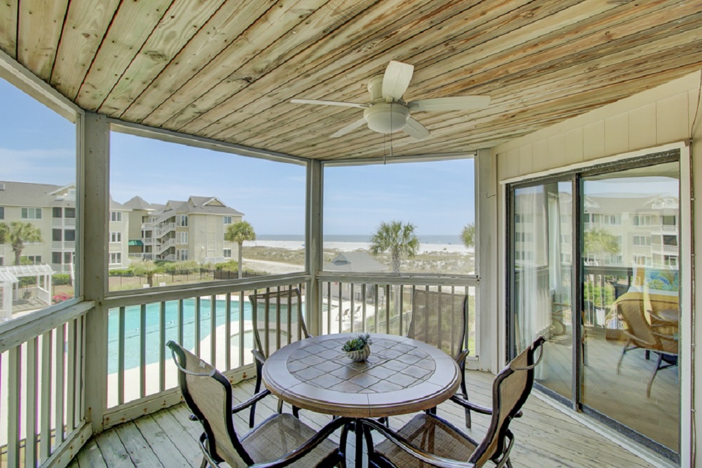 Screened in Porch