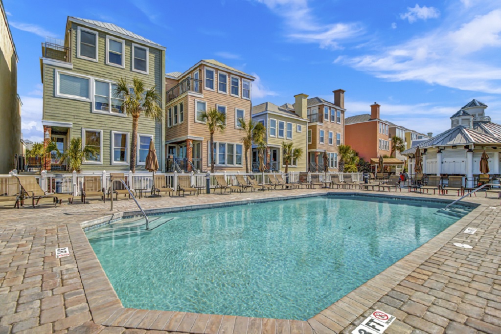 Grand Pavilion Pool