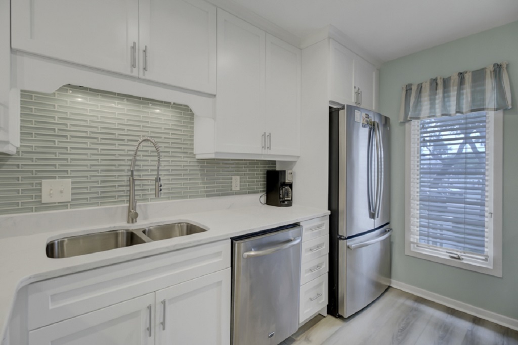 Racquet Club 7 by Wild Dunes