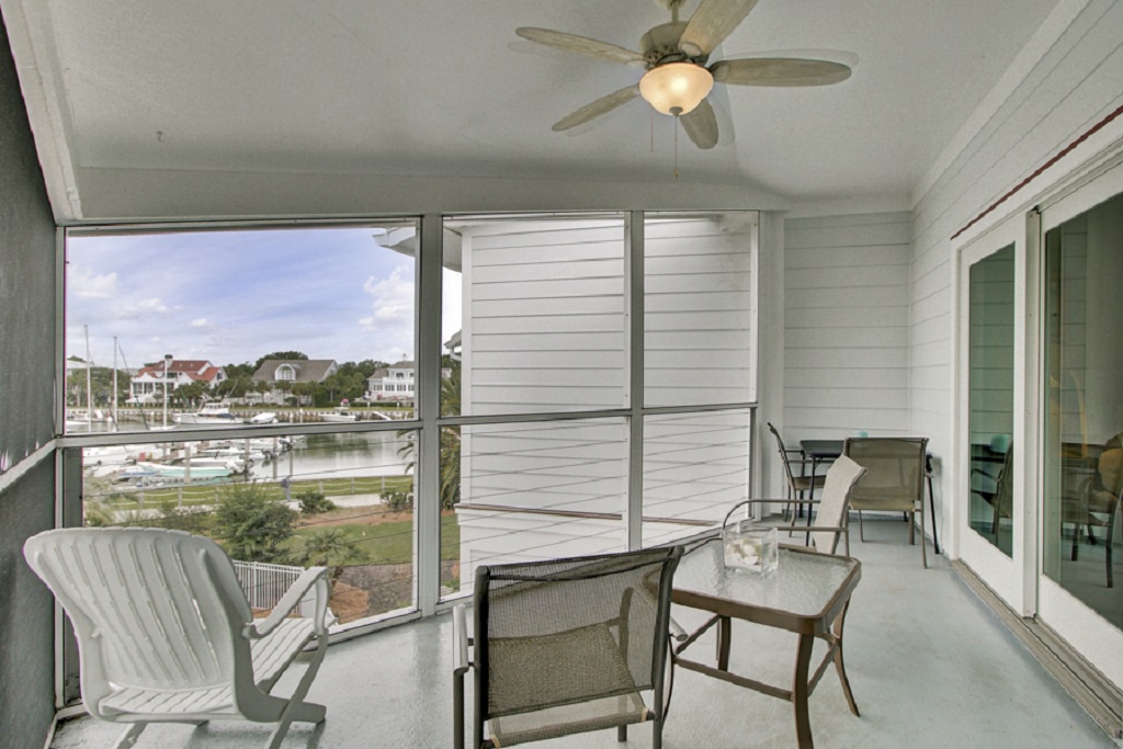 Screened in Porch