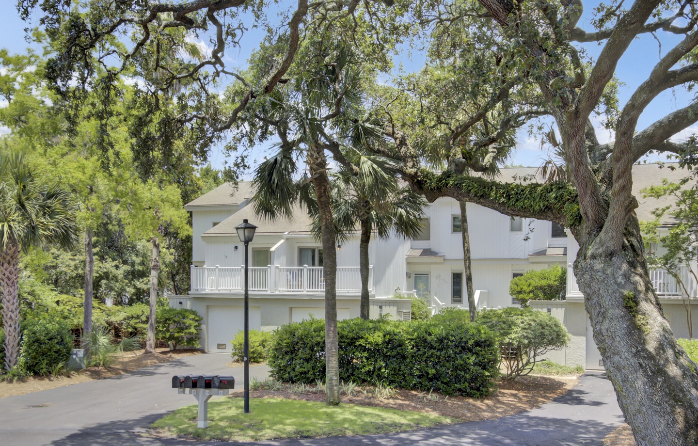 Racquet Club 15 by Wild Dunes