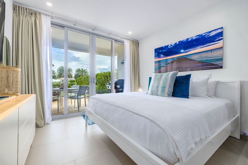 StudioGF-Azure122 - Ground floor Oceanfront Studio to Relax and Unwind in Aruba