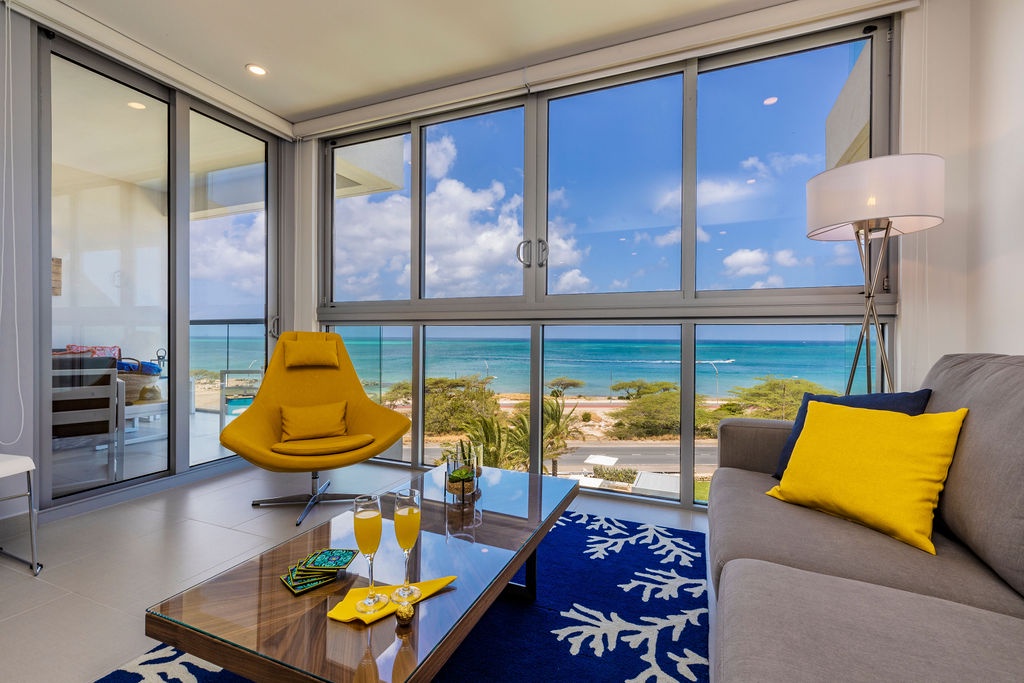 2BS-Azure427 - Stunning. Unique. And Very Upscale Condo