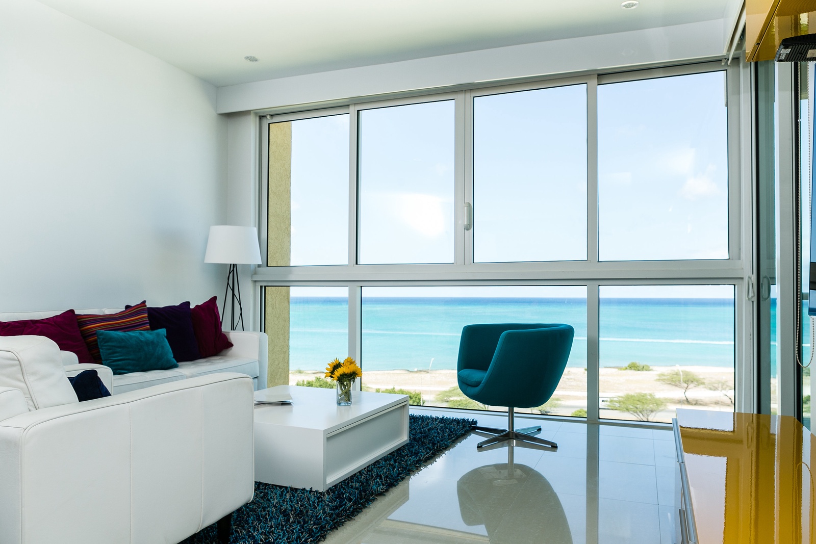 2BSDLX-Blue626 - If you want a beautiful Oceanfront apt. this is it