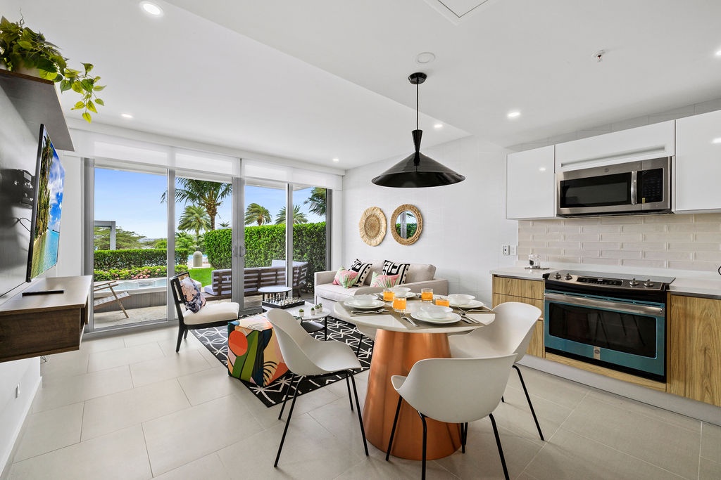 Dining & Living Room Area