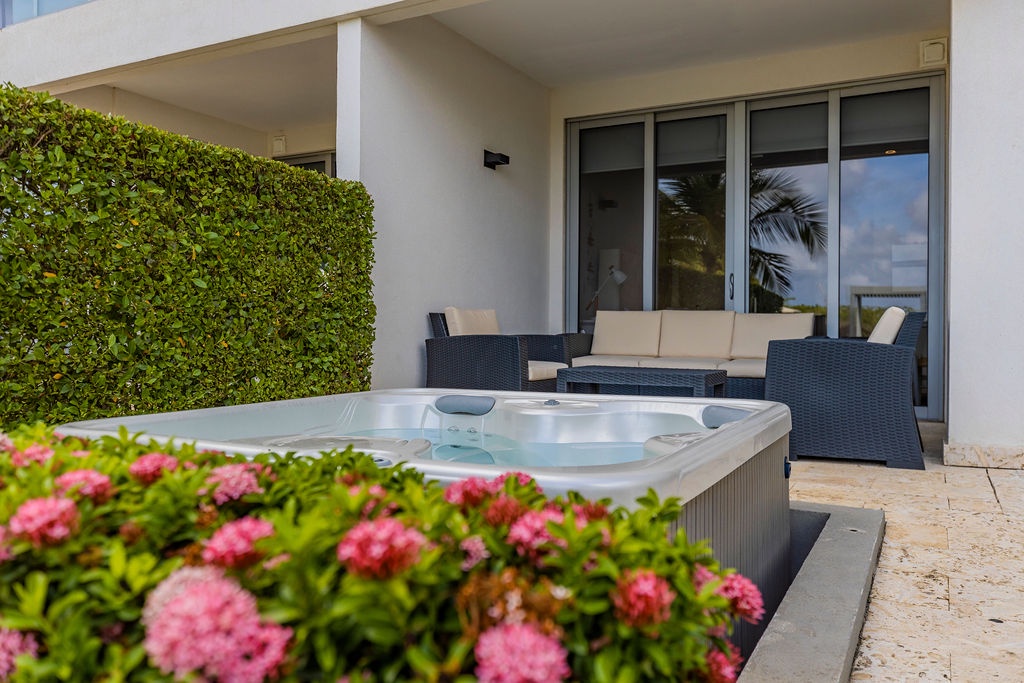 Private Patio w/ furniture and hot tub