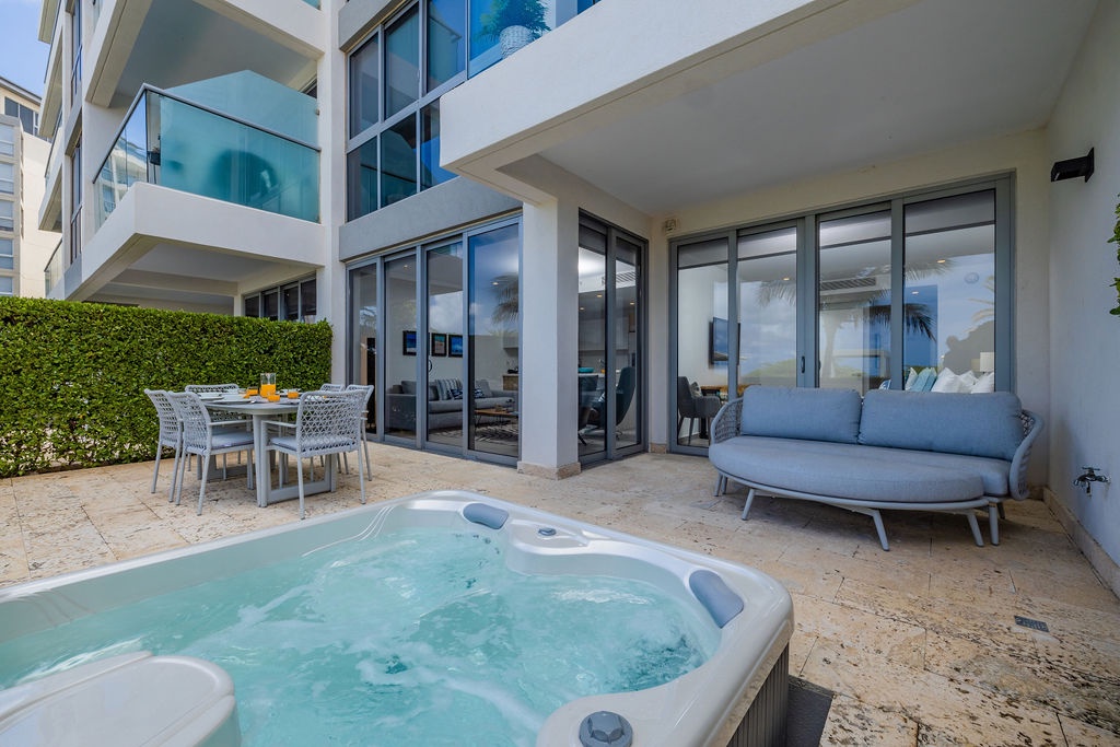 Patio w/ Private Hot tub