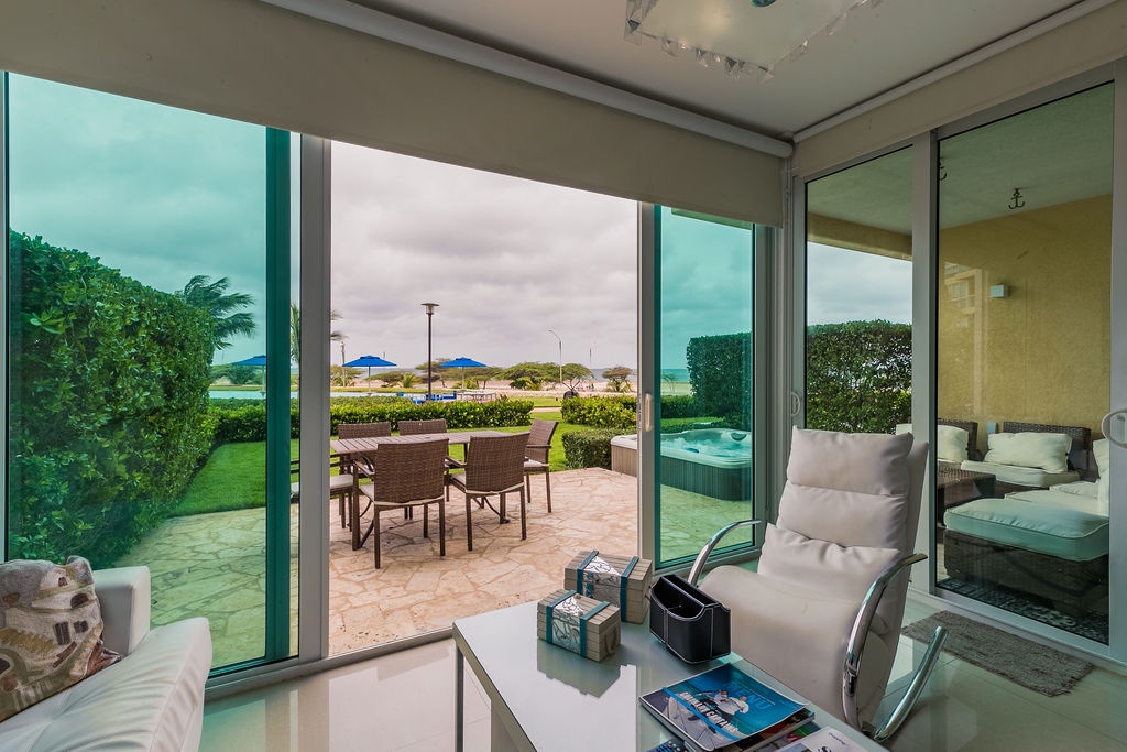 1BSGF-Blue114 - Private Jacuzzi looking at the Sea! Oceanfront Apt