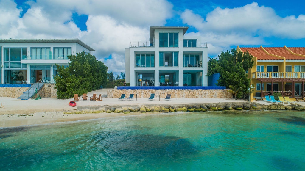 Exclusive Villa on the Beach