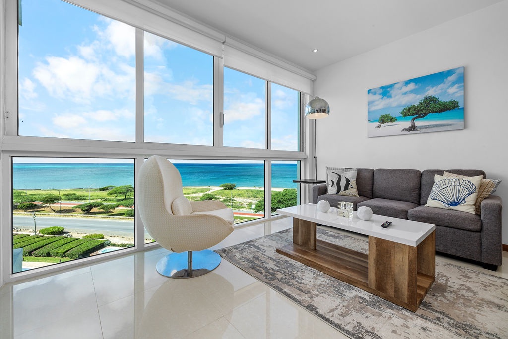 1BS-Blue513 - Bright Colors combined with a Turquoise Ocean unit