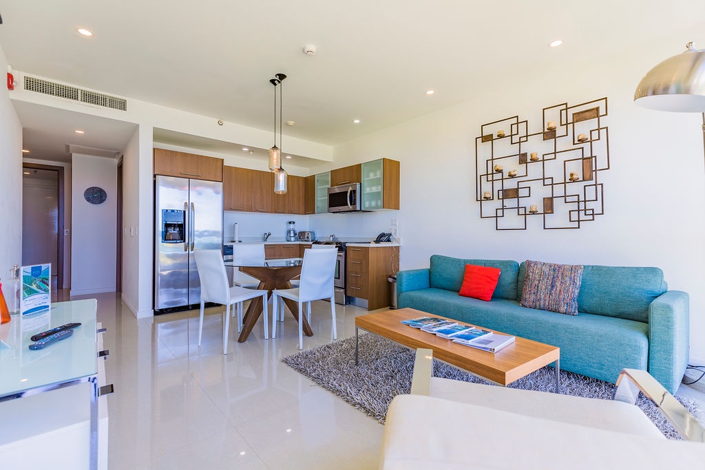 Living room w/ sofa bed