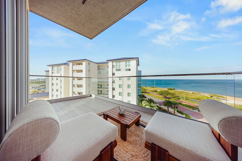 2BS-Reef6C - Modern Two Bedroom Ocean View