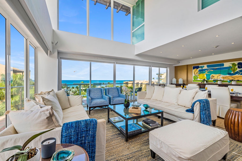 4BPH-OCPH1 - Oceanfront Luxury Penthouse on Eagle Beach.