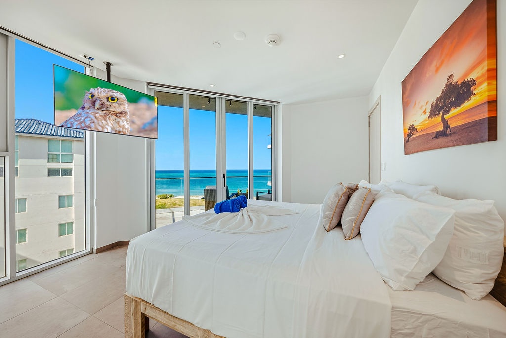 2BS-Reef7C - New Modern Exclusive Oceanview Condo